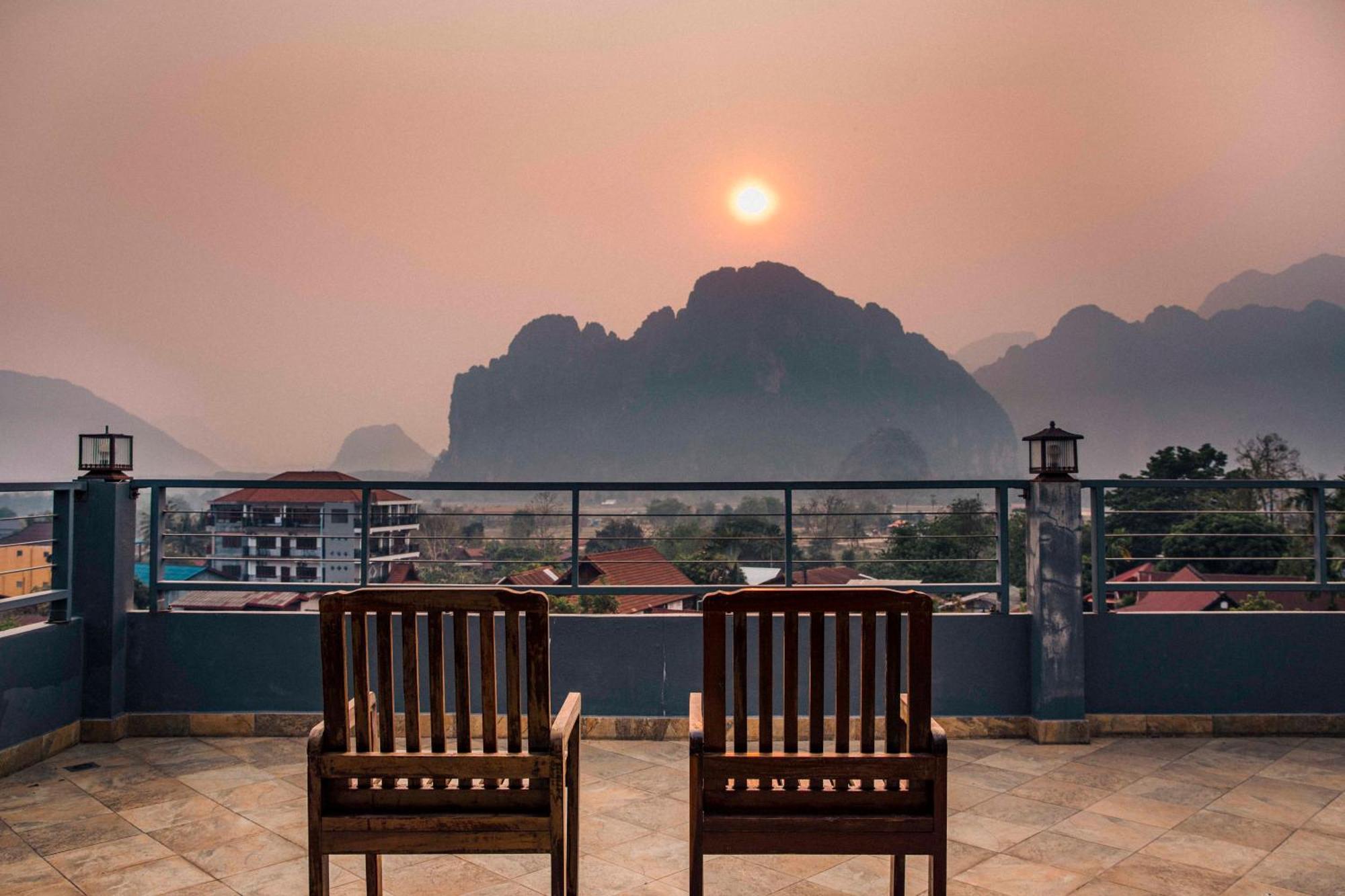 Faraway Suites Vang Vieng Exterior foto